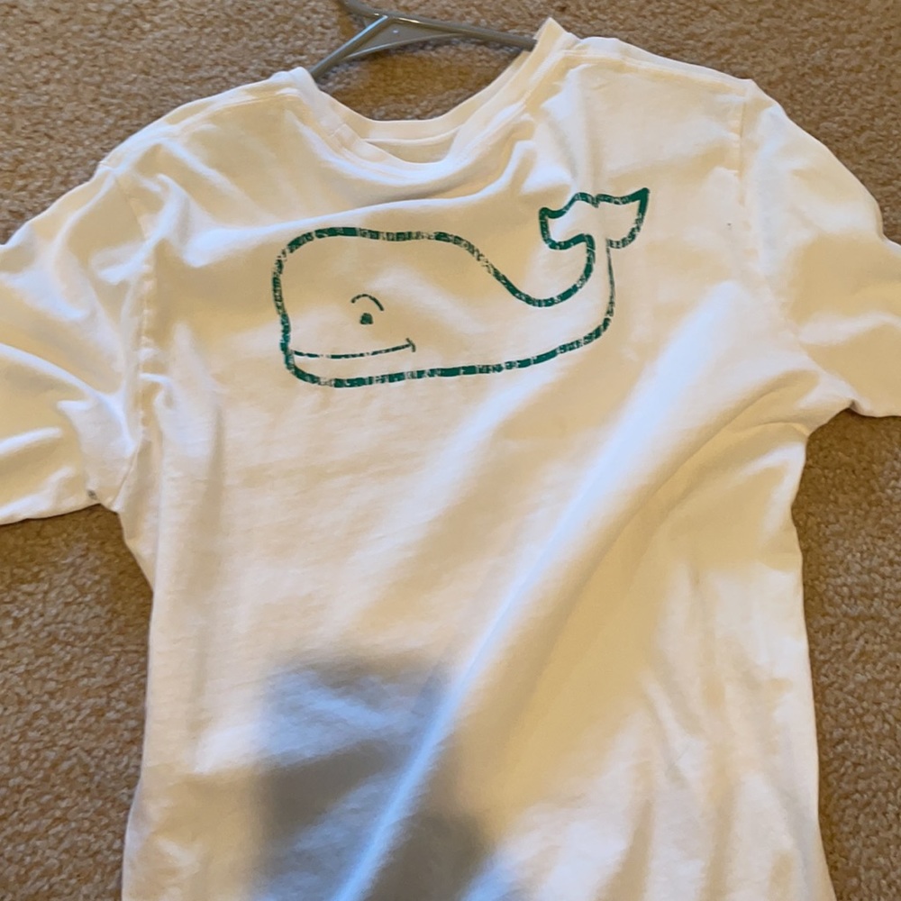 White vineyard vines long sleeve tee